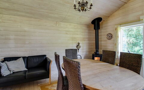 Efimija - 7Km from the Sea: Dak, Huis, Huis, Verblijf, Siding, Landgoed, Oprit, Garden Gebouwen, Werf, Schuur