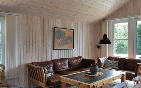 Alfride - 350M from the Sea: Dak, Huis, Huis, Verblijf, Siding, Landgoed, Oprit, Garden Gebouwen, Werf, Schuur