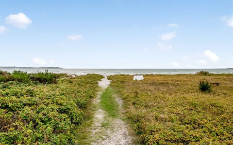 Raafael - 175M from the Sea: Zwembad, Buitenmeubels, Meubilair, Toevlucht, Flagstone, Eco Hotel, Schaduw, Stoel, Vrije Tijd, Landgoed