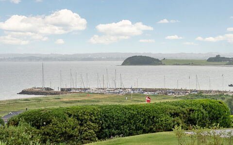 Alyna - 200M from the Sea