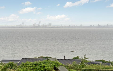 Alyna - 200M from the Sea