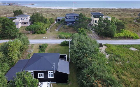 Alina - 200M from the Sea: Woongebied, Huis, Landschap, Dak, Huis, Land Lot, Landgoed, Verblijf, Voorstad, Luchtfotografie
