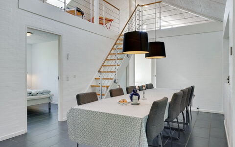 Aimy - 350M from the Sea: Dak, Huis, Land Lot, Huis, Verblijf, Landgoed, Garden Gebouwen, Schaduw, Blokhut, Landscaping