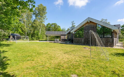 Aimy - 350M from the Sea: Dak, Huis, Land Lot, Huis, Verblijf, Landgoed, Garden Gebouwen, Schaduw, Blokhut, Landscaping