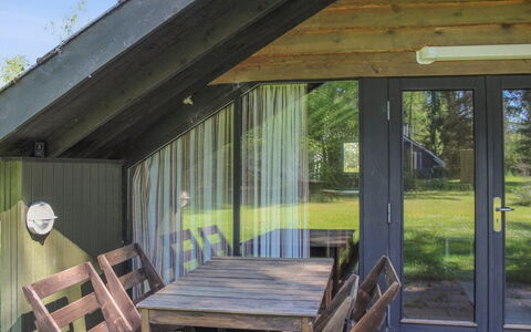 Melba - 8Km from the Sea: Blauw, Struik, Verblijf, Groundcover, Tuin, Landgoed, Schaduw, Landscaping, Boerderij, Eco Hotel