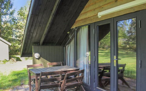 Melba - 8Km from the Sea: Blauw, Struik, Verblijf, Groundcover, Tuin, Landgoed, Schaduw, Landscaping, Boerderij, Eco Hotel