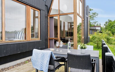 Fritze - 400M from the Sea
