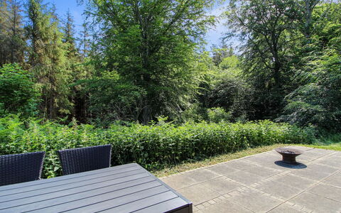 Ernestina - 500M from the Sea: Zwembad, Buitenmeubels, Meubilair, Toevlucht, Flagstone, Eco Hotel, Schaduw, Stoel, Vrije Tijd, Landgoed