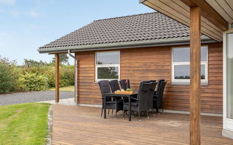 Kimi - 800M from the Sea: Architectuur, Dak, Huis, Samengesteld Materiaal, Daylighting, Siding, Oprit