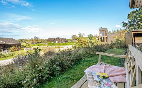Eila - 400M from the Sea: Gras, Grasland, Landschap, Ecoregio, Plain, Plantengemeenschap, Land Lot, Buitenmeubels, Prairie, Shrubland
