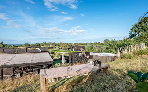 Eila - 400M from the Sea: Gras, Grasland, Landschap, Ecoregio, Plain, Plantengemeenschap, Land Lot, Buitenmeubels, Prairie, Shrubland