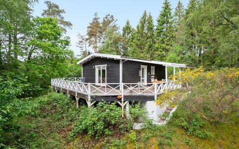 Belenda: Zwembad, Buitenmeubels, Meubilair, Toevlucht, Flagstone, Eco Hotel, Schaduw, Stoel, Vrije Tijd, Landgoed