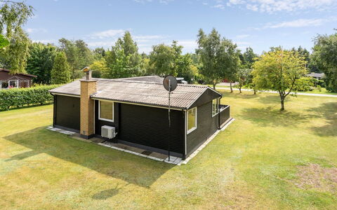 Teofan - 500M from the Sea: Thatching, Verblijf, Huis, Dak, Huis, Boerderij, Hut, Landgoed, Dorp