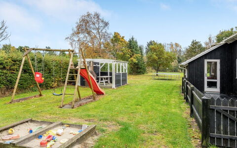 Kalli - 350M to the Fjord: Gras, Tuin, Land Lot, Gazon, Backyard, Verblijf, Garden Gebouwen, Werf, Schaduw, Schuur