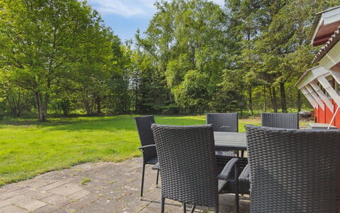 Feliza - from the Sea: Zwembad, Buitenmeubels, Meubilair, Toevlucht, Flagstone, Eco Hotel, Schaduw, Stoel, Vrije Tijd, Landgoed