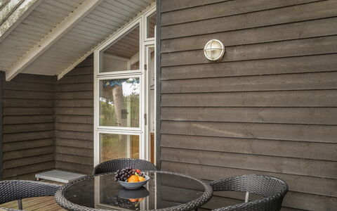 Alfi - 150M from the Sea: Thatching, Verblijf, Huis, Dak, Huis, Boerderij, Hut, Landgoed, Dorp