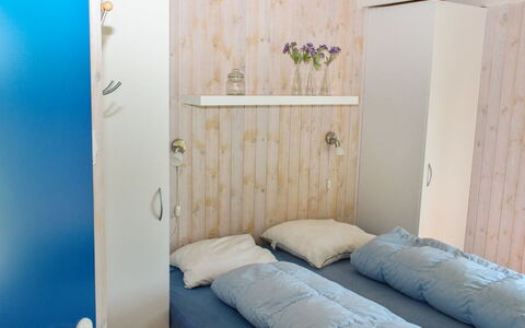 Calina - 300M from the Sea: Interieur Ontwerp, Hout, Flooring, Slaapkamer, Verdieping, Meubilair, Bed, Textiel, Kamer, Plafond