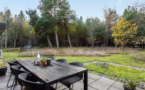 Malti - 300M from the Sea: Zwembad, Buitenmeubels, Meubilair, Toevlucht, Flagstone, Eco Hotel, Schaduw, Stoel, Vrije Tijd, Landgoed
