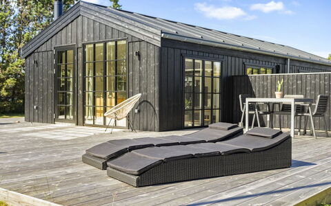 Sheyla - 150M from the Sea: Verblijf, Schuur, Hut, Boerderij, Prairie, Keet, Schuur, Blokhut, Garden Gebouwen