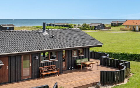 Gyda - 100M from the Sea: Zwembad, Buitenmeubels, Meubilair, Toevlucht, Flagstone, Eco Hotel, Schaduw, Stoel, Vrije Tijd, Landgoed