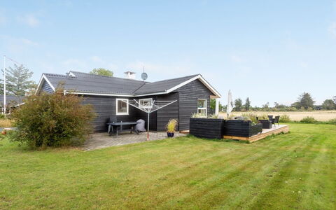 Ika - 600M from the Sea: Zwembad, Buitenmeubels, Meubilair, Toevlucht, Flagstone, Eco Hotel, Schaduw, Stoel, Vrije Tijd, Landgoed