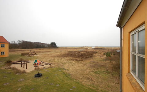 Runhild - 100M from the Sea: Huis, Plain, Grasland, Land Lot, Landelijk Gebied, Wolk, Huis, Verblijf, Weide, Prairie