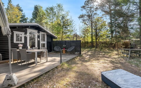 Susannah - from the Sea: Hout, Huis, Veranda, Dek, Hardwood, Dak, Beits, Houten Vloer, Eco Hotel