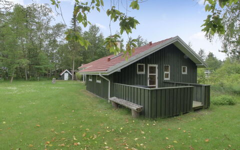 Gerasim - 400M from the Sea: Gras, Huis, Verblijf, Dak, Huis, Land Lot, Landelijk Gebied, Siding, Groundcover, Schuur