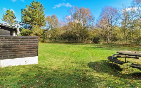 Herly - 50M from the Sea: Woongebied, Dak, Voorstad, Oprit, Landgoed, Schoorsteen