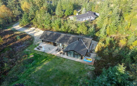 Cate - 150M from the Sea: Thatching, Verblijf, Huis, Dak, Huis, Boerderij, Hut, Landgoed, Dorp