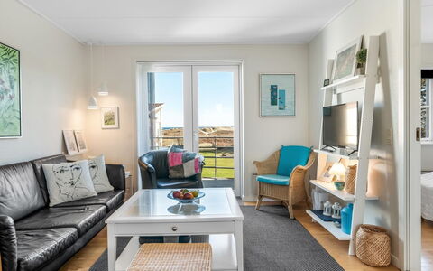 Dafna - 100M from the Sea: Appartement, Schaduw, Balkon, Stoel, Hek, Buitenmeubels, Aluminium, Kunstgras