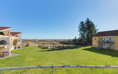 Dafna - 100M from the Sea: Dak, Huis, Land Lot, Huis, Verblijf, Landgoed, Garden Gebouwen, Schaduw, Blokhut, Landscaping