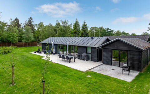 Fay - 25M from the Sea: Thatching, Verblijf, Huis, Dak, Huis, Boerderij, Hut, Landgoed, Dorp