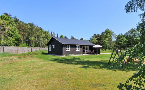 Ingalise - 500M from the Sea: Huis, Verblijf, Huis, Dak, Gazon, Boerderij, Landgoed, Garden Gebouwen, Tuin, Werf