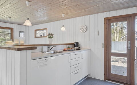 Ketildor - 100M from the Sea: Verblijf, Schuur, Hut, Boerderij, Prairie, Keet, Schuur, Blokhut, Garden Gebouwen