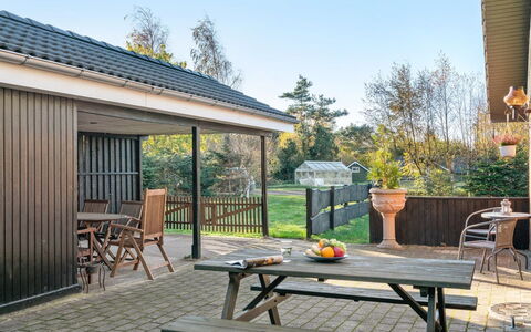 Aurea - 1Km from the Sea: Thatching, Verblijf, Huis, Dak, Huis, Boerderij, Hut, Landgoed, Dorp