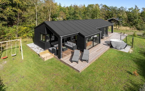 Sinna - from the Sea: Hout, Huis, Veranda, Dek, Hardwood, Dak, Beits, Houten Vloer, Eco Hotel