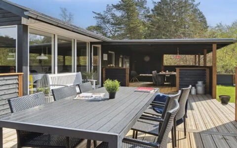 Matz - 350M from the Sea: Meubilair, Interieur Ontwerp, Flooring, Hout, Verdieping, Plafond, Houten Vloer, Stoel, Tafel, Verlichting