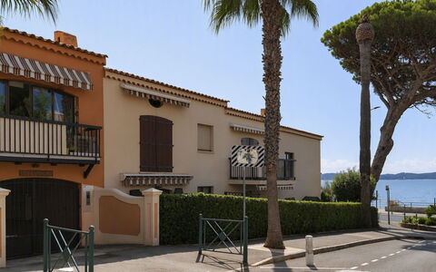 Sainte Maxime 150: Zwemwater, Kust, Horizon, Zomer, Kust, Kust En Oceanic Landvormen, Strand, Zee, Landschap, Zand