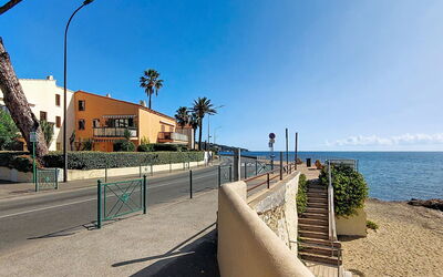 Sainte Maxime 150: Zwemwater, Kust, Horizon, Zomer, Kust, Kust En Oceanic Landvormen, Strand, Zee, Landschap, Zand