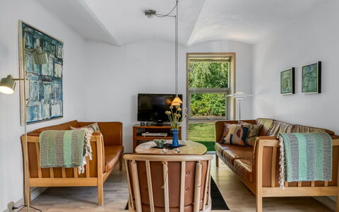 Rebecca - 1.5Km from the Sea: Dak, Huis, Huis, Verblijf, Siding, Landgoed, Oprit, Garden Gebouwen, Werf, Schuur