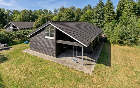 Ralda - 590M from the Sea: Architectuur, Dak, Huis, Samengesteld Materiaal, Daylighting, Siding, Oprit