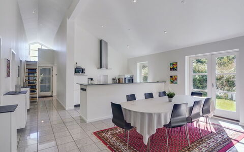 Ralda - 590M from the Sea: Architectuur, Dak, Huis, Samengesteld Materiaal, Daylighting, Siding, Oprit
