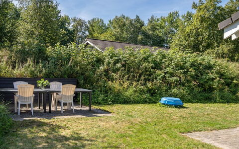Ralda - 590M from the Sea: Architectuur, Dak, Huis, Samengesteld Materiaal, Daylighting, Siding, Oprit