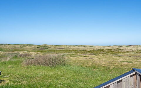 Viona - 350M from the Sea: Lucht, Blauw, Gras, Groen, Grasland, Natuurlijke Omgeving, Ecoregio, Vegetation, Horizon, Plain