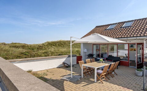 Marjon - 400M from the Sea: Dak, Huis, Deur, Verblijf, Schaduw, Siding, Werf, Landgoed, Backyard