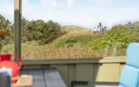 Syni - 500M from the Sea: Hout, Dak, Architectuur, Huis, Huis, Verblijf, Siding, Hardwood, Helling, Landgoed