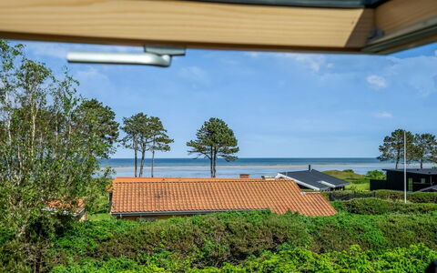 Stamen - 200M from the Sea: Zwembad, Buitenmeubels, Meubilair, Toevlucht, Flagstone, Eco Hotel, Schaduw, Stoel, Vrije Tijd, Landgoed