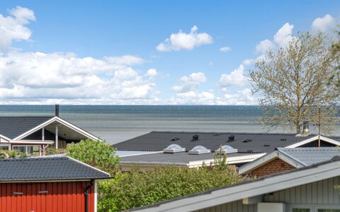 Vladanka - from the Sea: Hout, Huis, Veranda, Dek, Hardwood, Dak, Beits, Houten Vloer, Eco Hotel