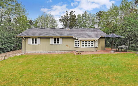 Gesina - 600M to the Fjord: Dak, Huis, Land Lot, Huis, Verblijf, Landgoed, Garden Gebouwen, Schaduw, Blokhut, Landscaping